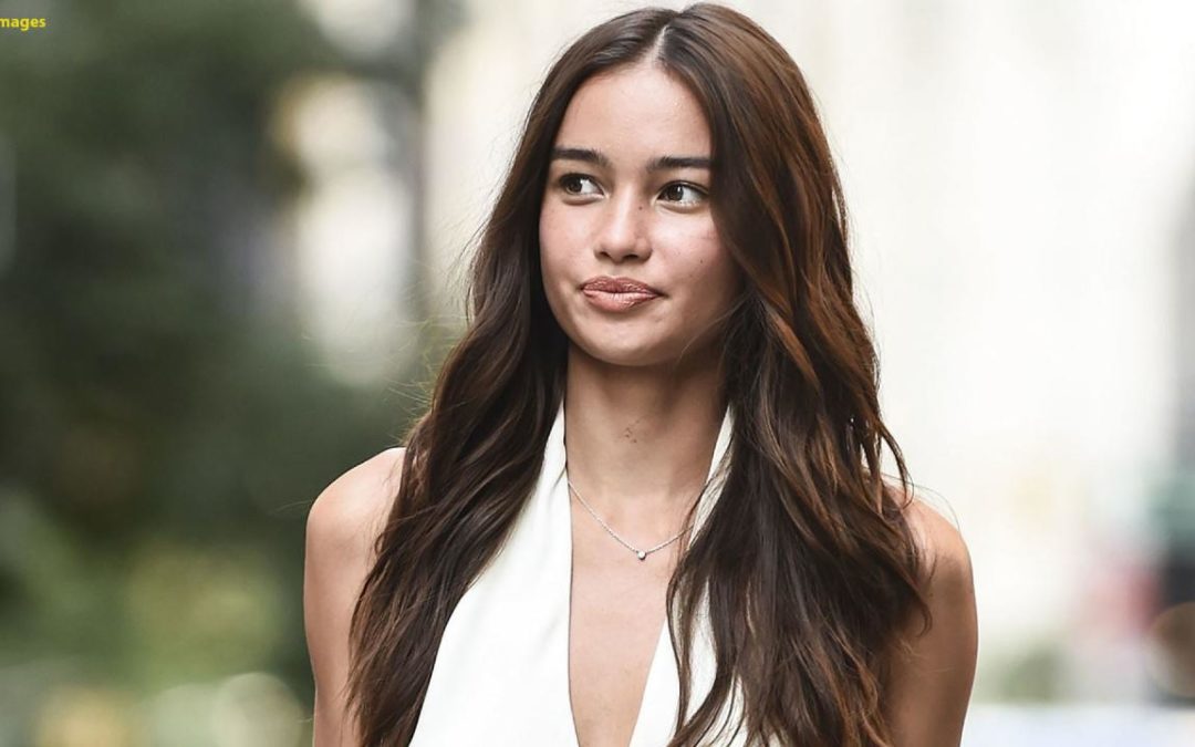 Sports Illustrated Swimsuit model Kelsey Merritt says she was once banned from wearing bikinis by her mother