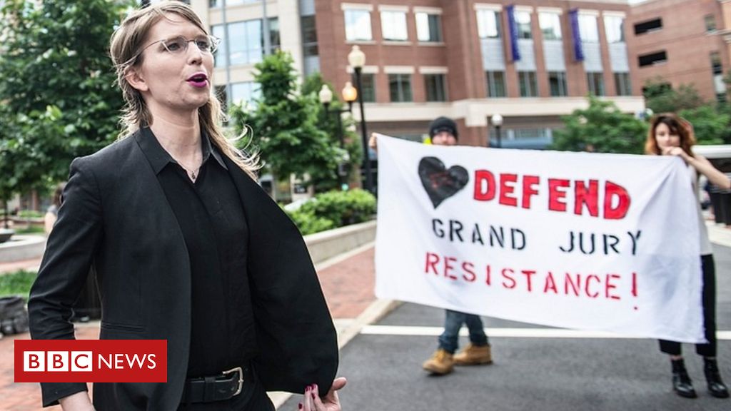 Chelsea Manning ordered back to jail