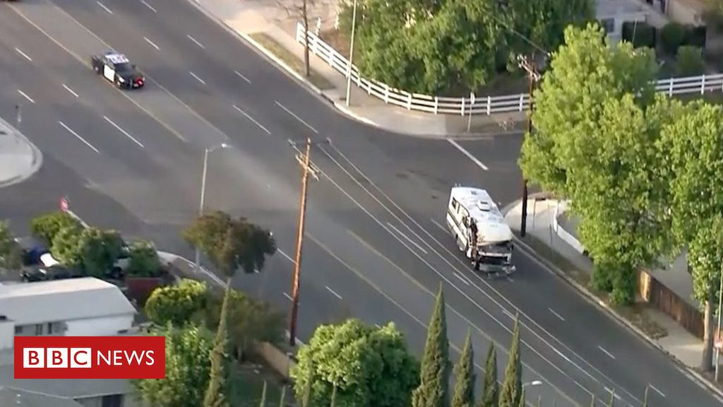 Not your average chase: Stolen motorhome causes chaos