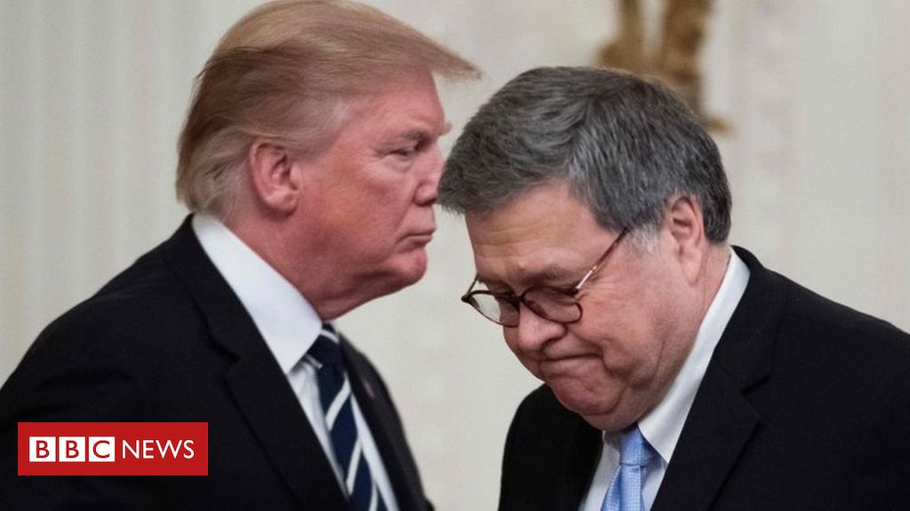 Trump boosts spying inquiry over Mueller report