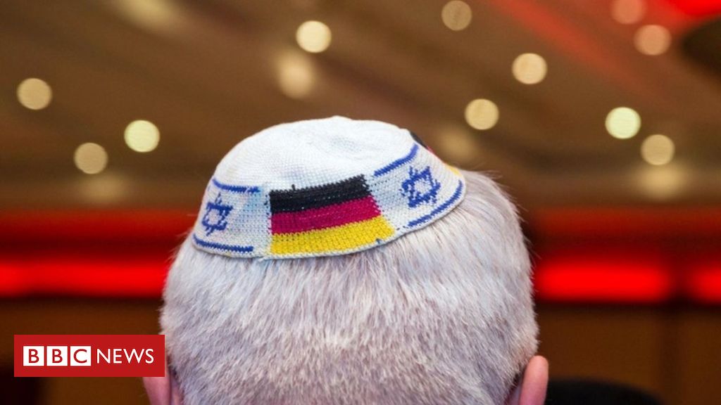 German Jews advised to not wear kippahs