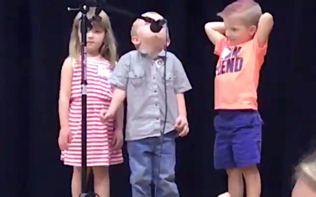 Kid Takes Over ‘Twinkle Twinkle Little Star’ Performance With The ‘Star Wars’ ‘Imperial March’ – HuffPost
