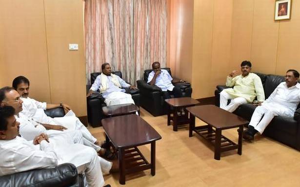 In Bengaluru, Congress leaders closeted with Kumaraswamy to ensure stability of government