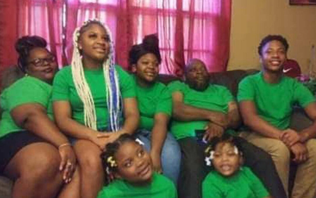 Alabama woman raising 12 kids after sister, brother-in-law die from COVID-19