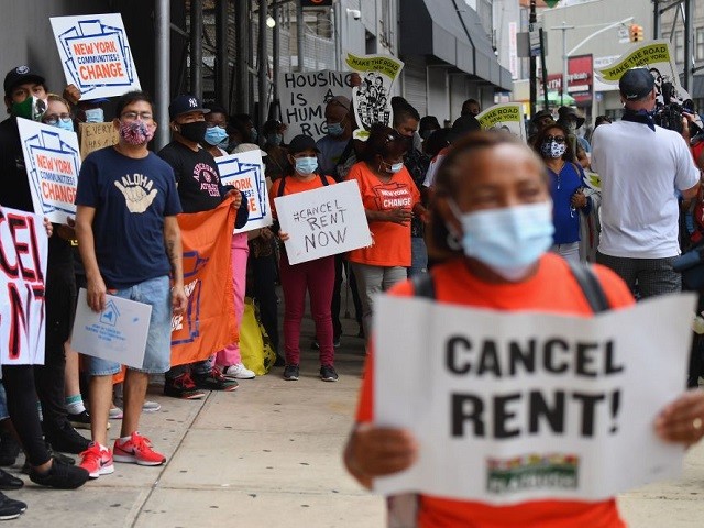 Anti-Eviction Activists Urge 'Rent Strike' in New York During COVID-19 Pandemic