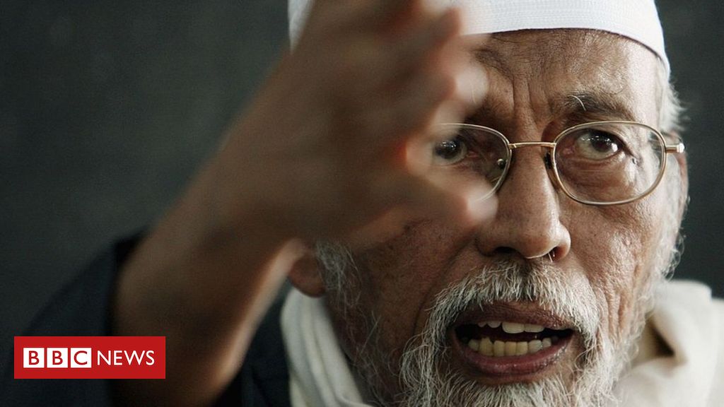 Abu Bakar Ba'asyir: Radical cleric linked to Bali bombings freed