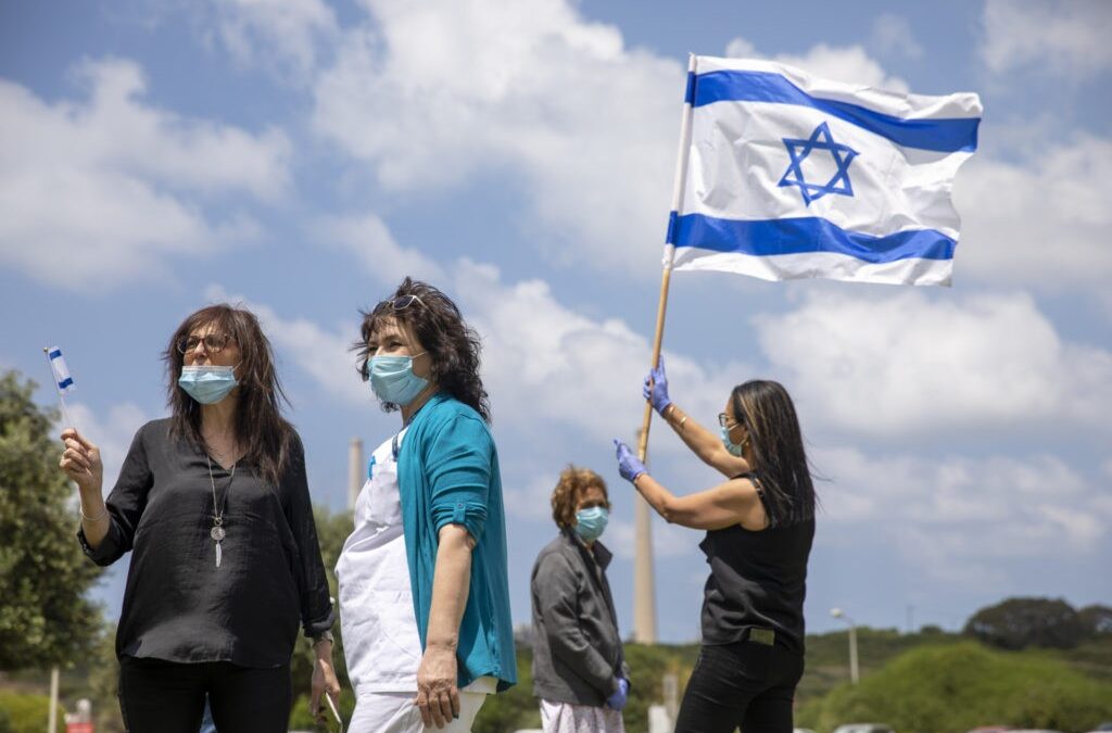 Israel Ditches Outdoor Masks, Reopens Schools as Country Returns to Normal