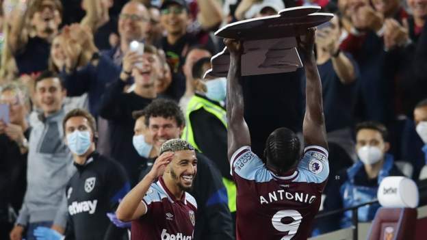 Antonio's celebration to remember on record-breaking night for West Ham striker