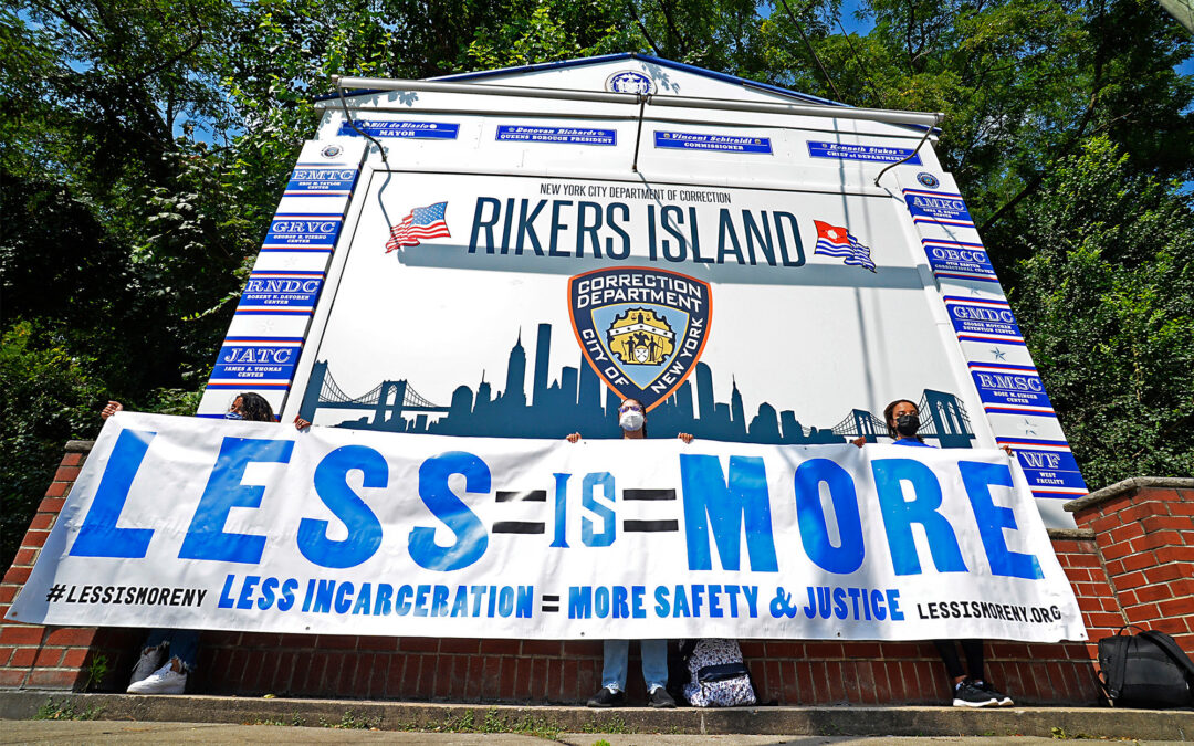 Inmate tries to hang himself during politician tour of ‘hellish’ Rikers Island