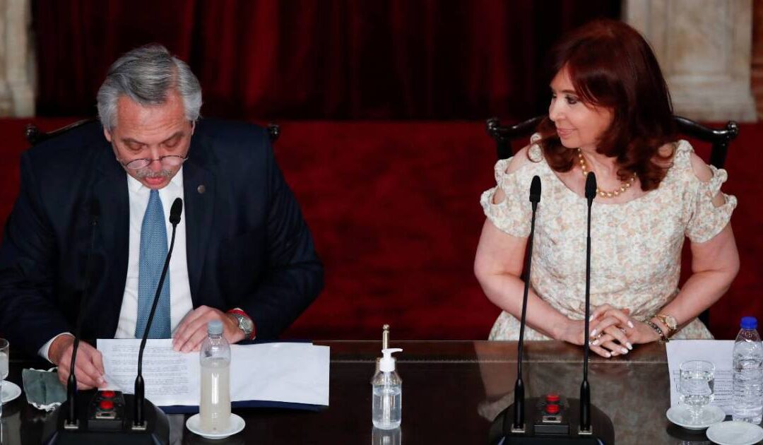 Argentina’s Fernandez reshuffles Cabinet after crisis week