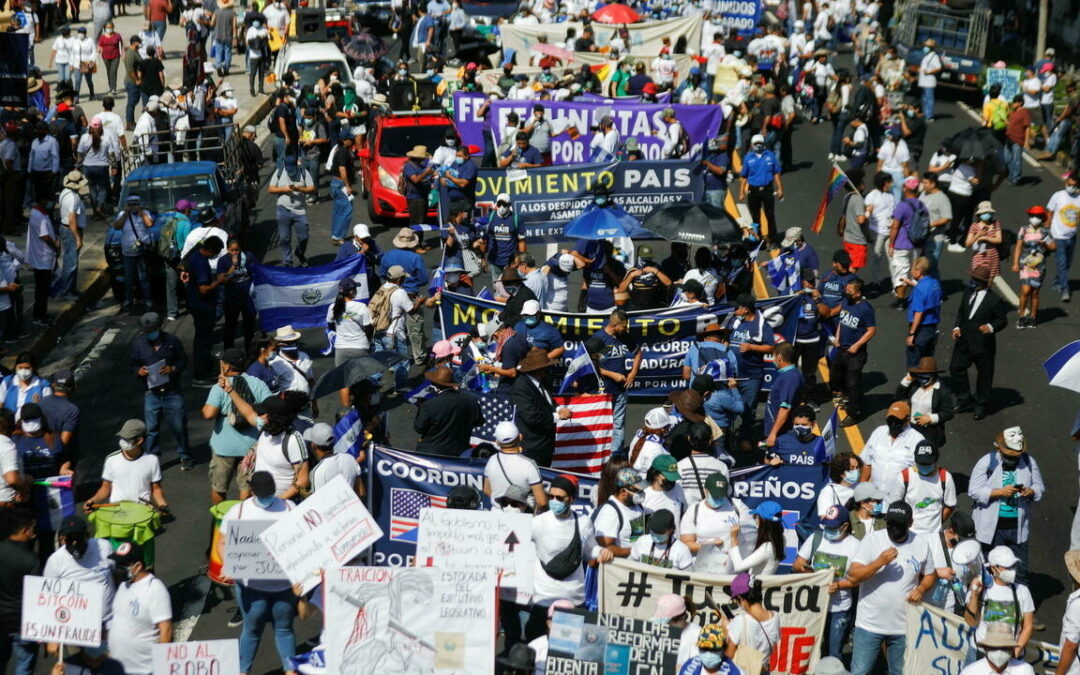 UPDATE: Thousands protest in El Salvador against 'dictator' Bukele...