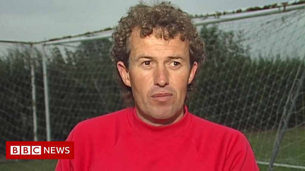 Barry Bennell: Men lose case against Manchester City over abuse