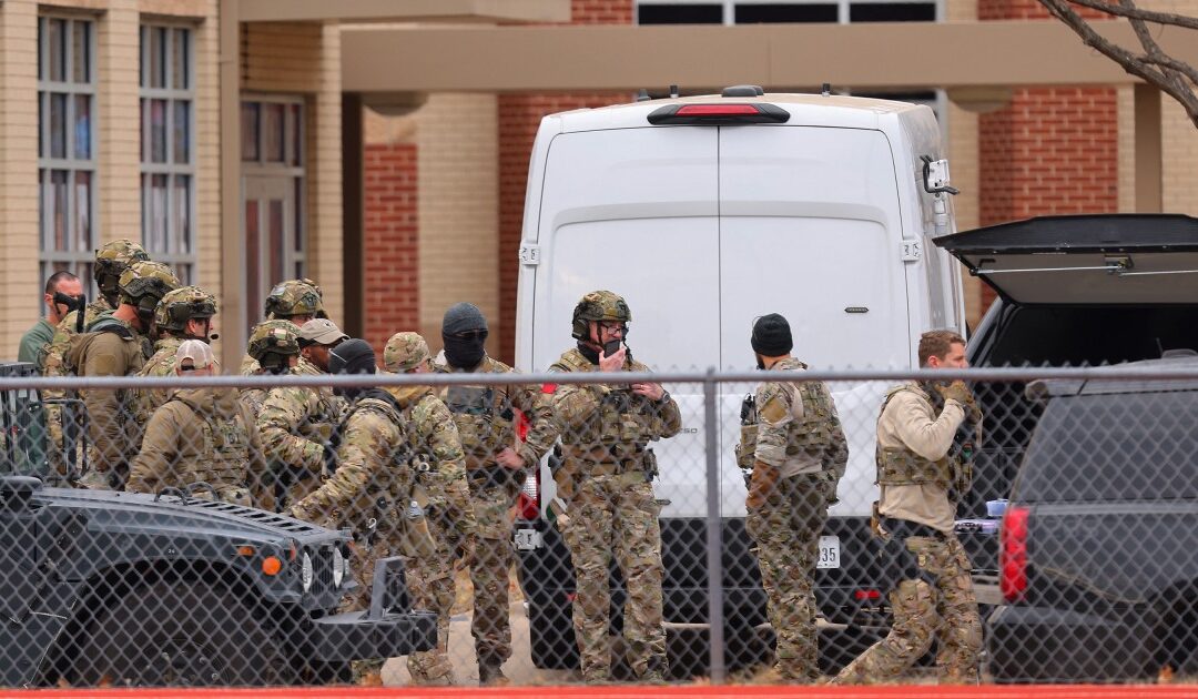 SWAT Team responds to ‘hostage situation’ at Texas synagogue