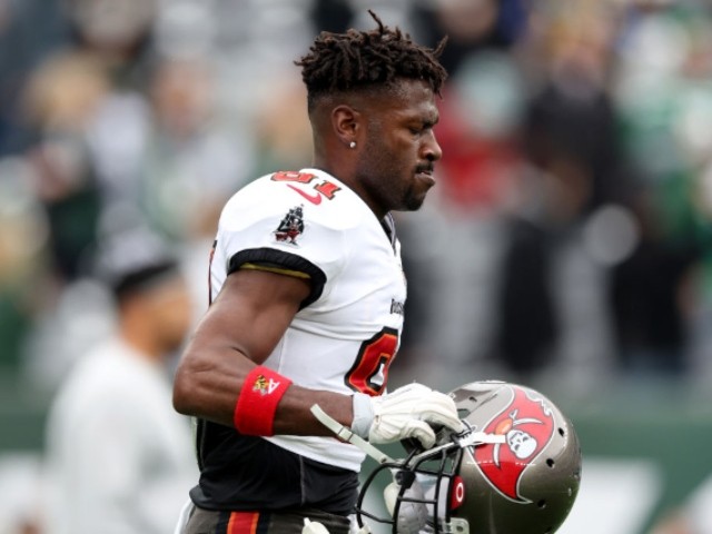 'He Is No Longer a Buc': Bruce Arians Boots Antonio Brown After Bizarre Shirtless Tirade