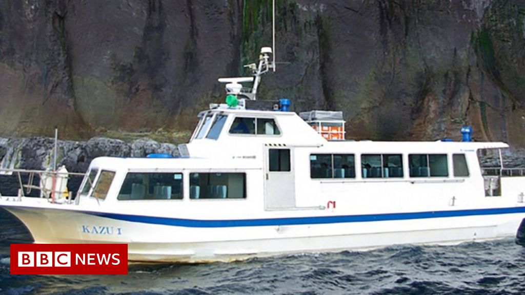 Japan: Tourist boat missing off coast