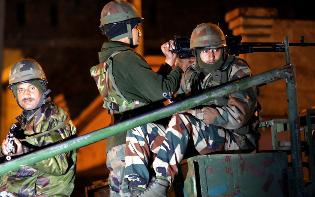 Kashmir rebels storm India army camp; 3 soldiers, 2 attackers die