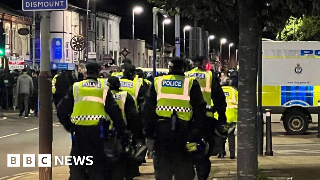 Leicester disorder: Police injured tackling 'significant aggression'