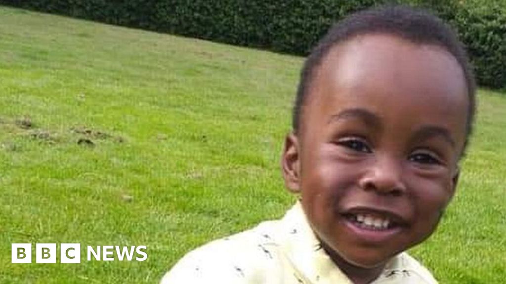 Awaab Ishak: Rochdale Boroughwide Housing boss rejects call to resign