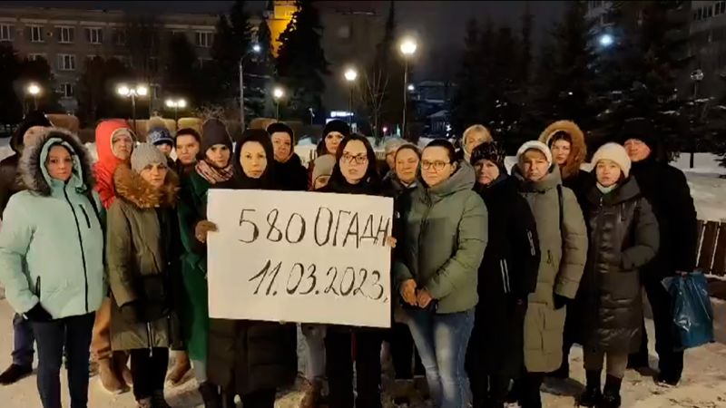 Wives, mothers call on Putin to stop sending men 'to slaughter'...