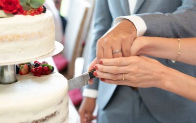 AI tool helps couples write wedding vows as marriage expert warns, ‘Be cautious’ with technology