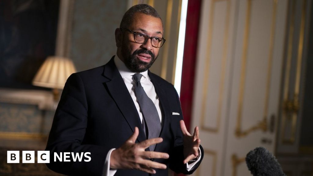 Tougher visa rules unveiled in plan to cut migration