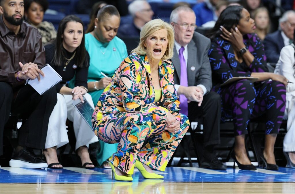 LSU’s Kim Mulkey reacts to Washington Post article she threatened to sue over