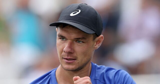Polish CEO Piotr Szczerek Apologizes for Snatching Kamil Majchrzak’s Hat from a Kid at U.S. Open