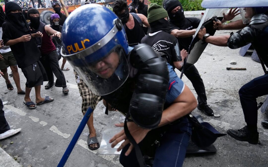 More than 200 arrested after anticorruption protests in Philippines