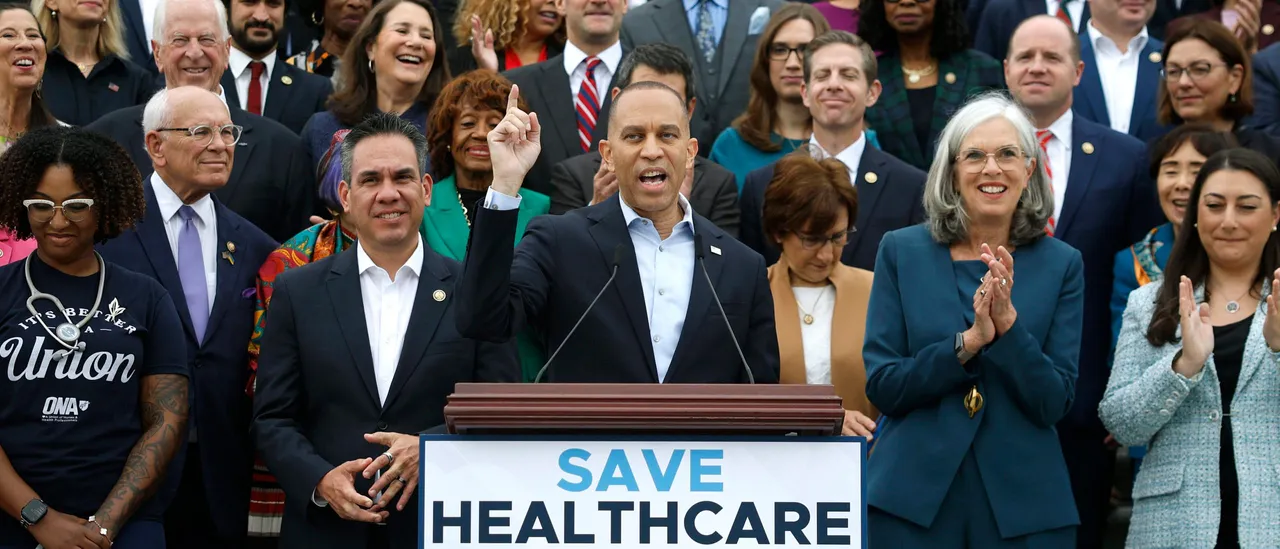 Far-Left Groups Push Waffling Democrats To Keep Government Shut Down For Leverage