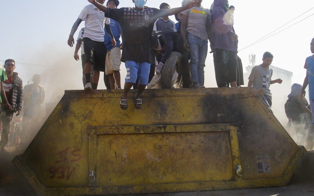 Police fire tear gas, rubber bullets as Madagascar protesters rally