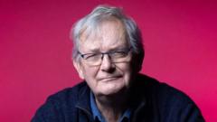 Martin Parr: Photographer whose colourful images captured British life dies aged 73