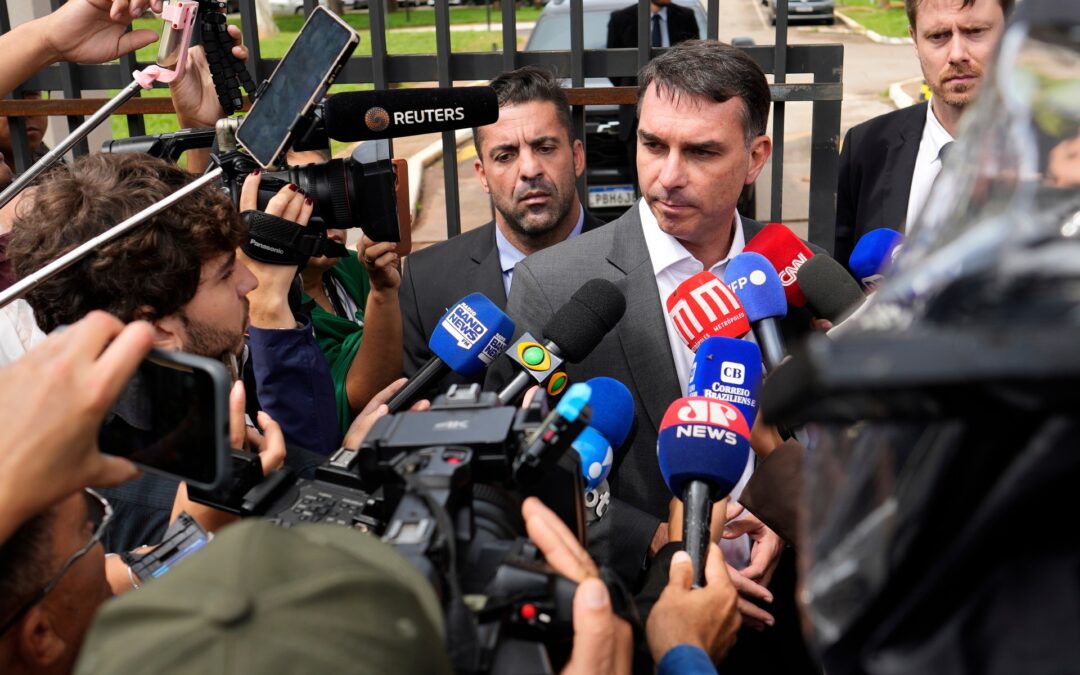 Flavio Bolsonaro retracts suggestion of a ‘price’ to end 2026 election bid