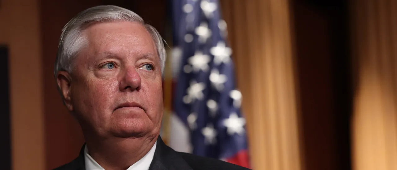 Trump Defends, Praises Lindsey Graham As 2026 Primary Challenge Intensifies