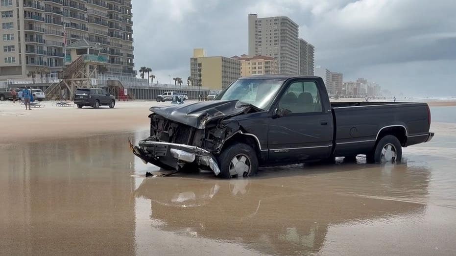 Florida beach toll booth worker killed after driver rams structure before getting stuck in sand, sheriff says