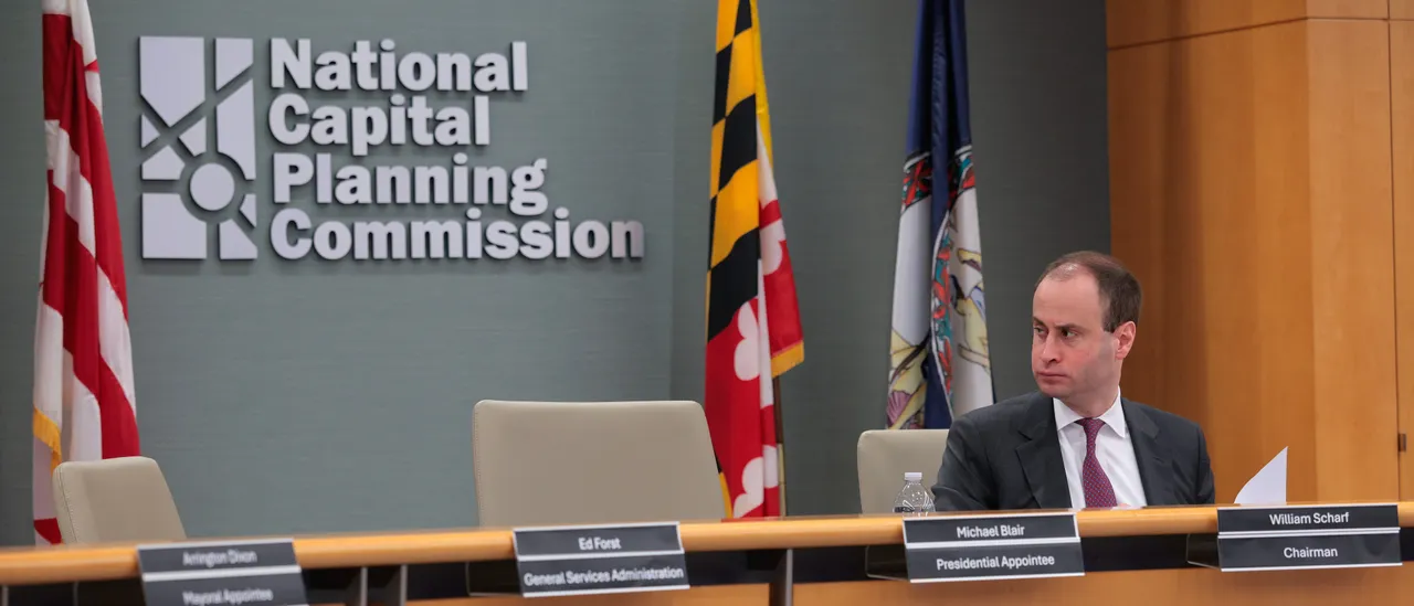 Veterans Loudly Confront Trump-Appointed Commission As Battle Over ‘Ego Arch’ Near Arlington Cemetery Intensifies
