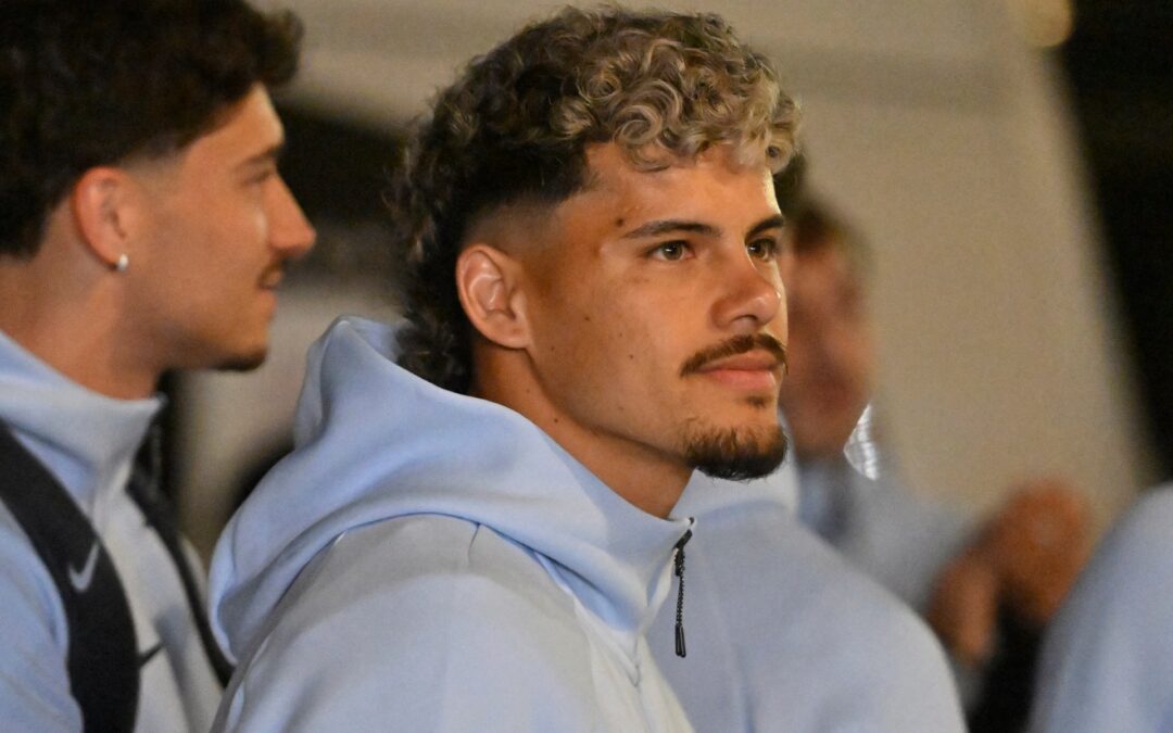Uruguay squad lands in US after flight delay ahead of World Cup opener