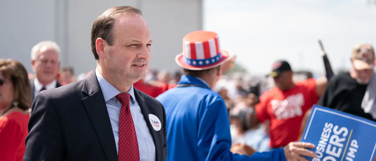 Trump-Endorsed Wilson Thrashes Trump-Endorsed Evette In SC Gubernatorial Race