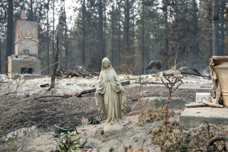 UPDATE: Wildfires raze neighborhoods in Spokane...