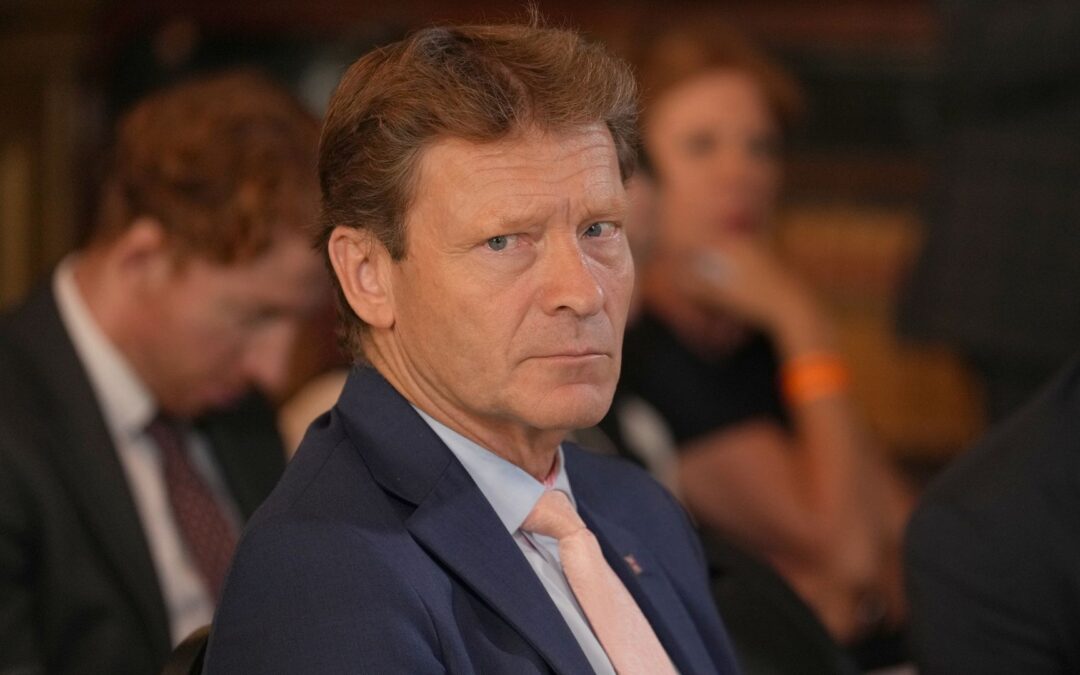 Reform pledges to prioritise 'British-born workers' for so